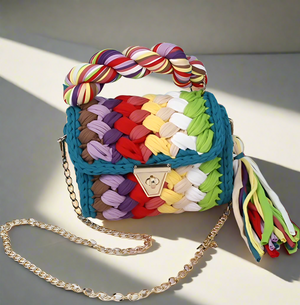 "Flaunt It" Shoulder Handbag