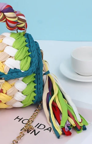 "Flaunt It" Shoulder Handbag